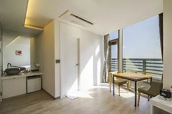 Hotel Sky Beach Μπουσάν