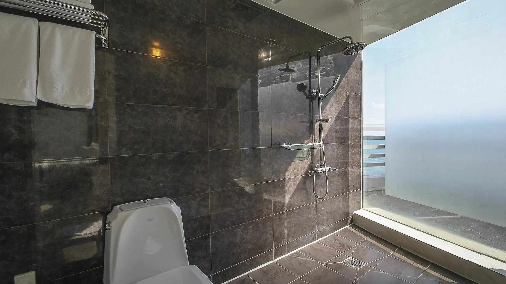 Hotel Sky Beach Busan